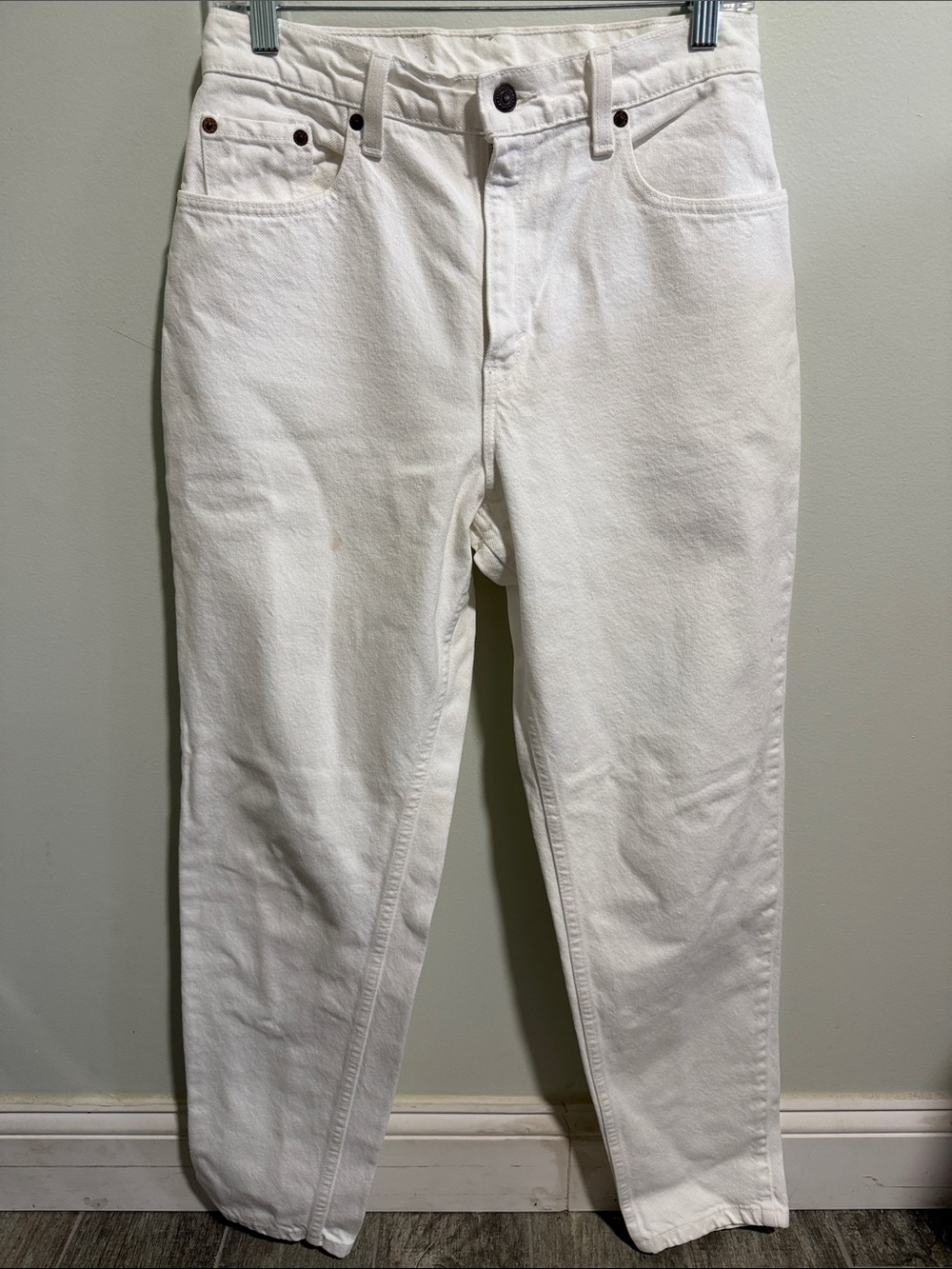 Vintage Levi’s 551 Relaxed Fit Tapered Leg Size 8 Medium
